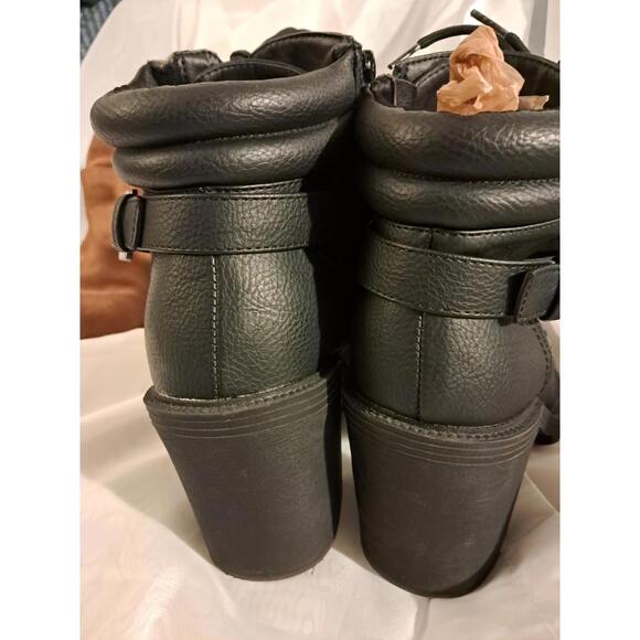 Women’s Torrid Black Ankle Boots Block Heel Lace Up Zip Trim & Strap New No Box - Picture 3 of 7